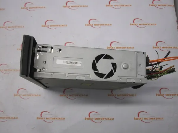 Lecteur de carte SD Audi Q7 4L I OEM 4L2035678 image 7
