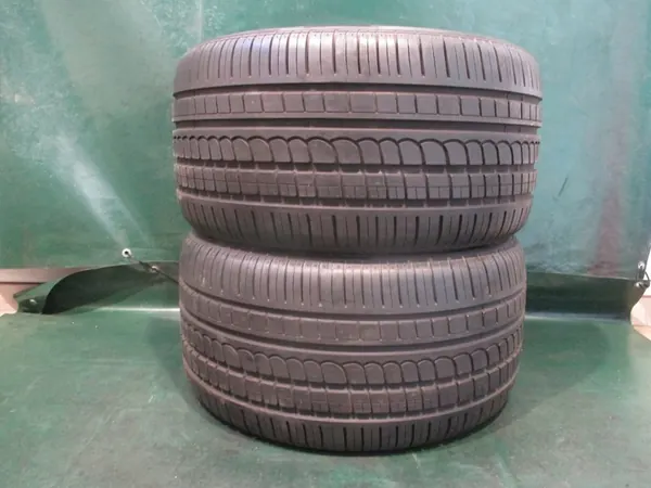 Pirelli P Zero Rosso 285/30R18 93Y - Porsche image 2