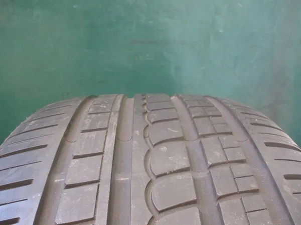 Pirelli P Zero Rosso 285/30R18 93Y - Porsche image 10