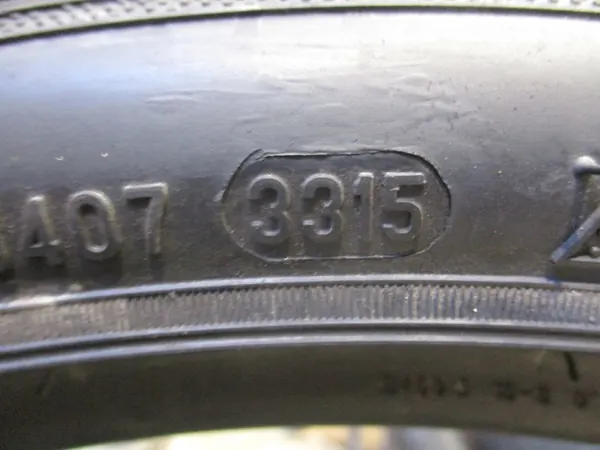 Pirelli P Zero Rosso 285/30R18 93Y - Porsche image 7