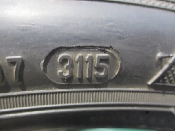 Pirelli P Zero Rosso 285/30R18 93Y - Porsche image 8