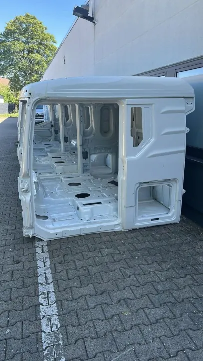 Cabina dormitório MAN TGA 18.430 - Peça OEM usada image 3