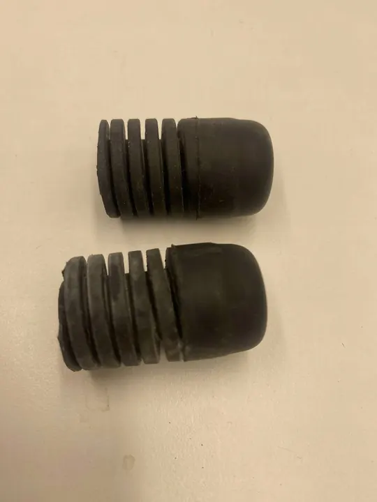 Support de capot moteur Chevrolet Malibu 2020 OEM 90054143 image 4