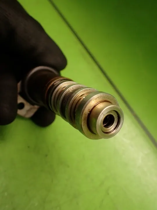 Solenoide de Fase VANOS BMW E87 E60 E61 E81 1.6 B 2009 image 9