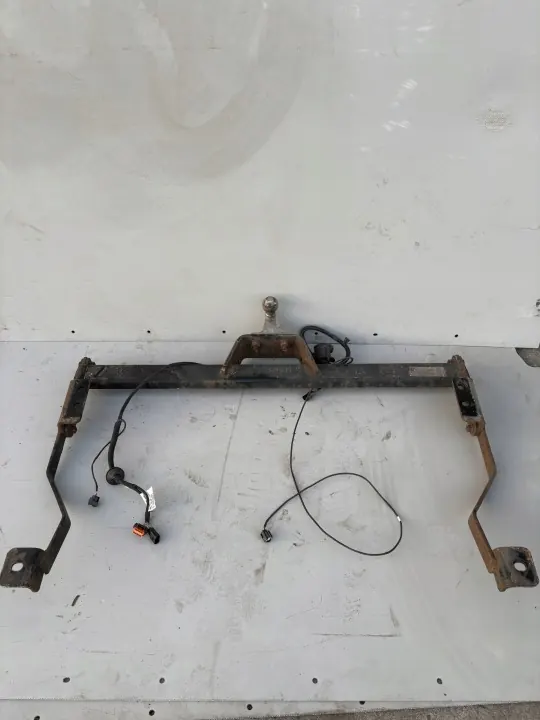TRAFIC IV III Trekhaak montageset OEM image 2