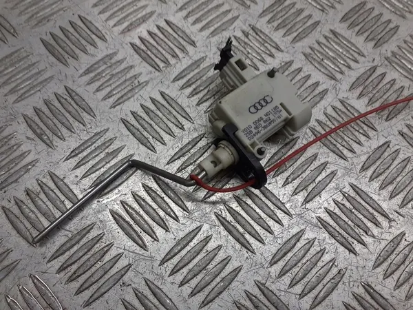 Actuador de tapa de combustible SEAT EXEO 2.0 TDI image 3