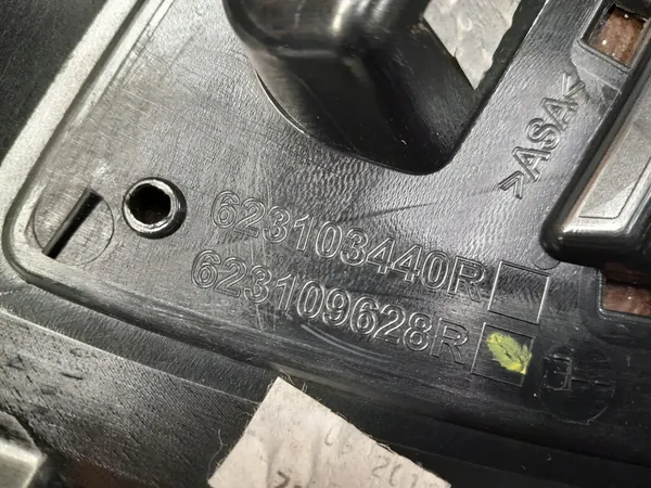 DACIA DUSTER II Grill Radiator Original 623109628R image 6