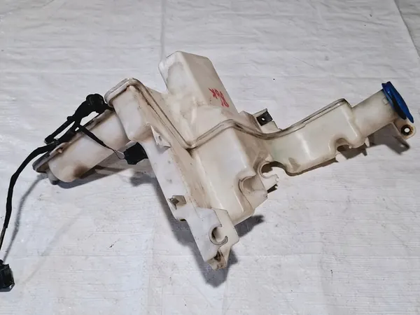 Pyyhkijännestesäiliö VW Passat B6 2005-2010 3C0955453P image 5