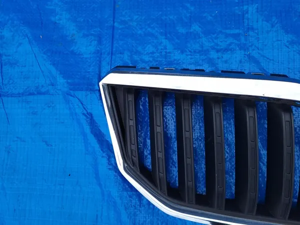 SKODA KamiQ | Front Bumper Grill Chrome LIFT 5L0853668A image 3