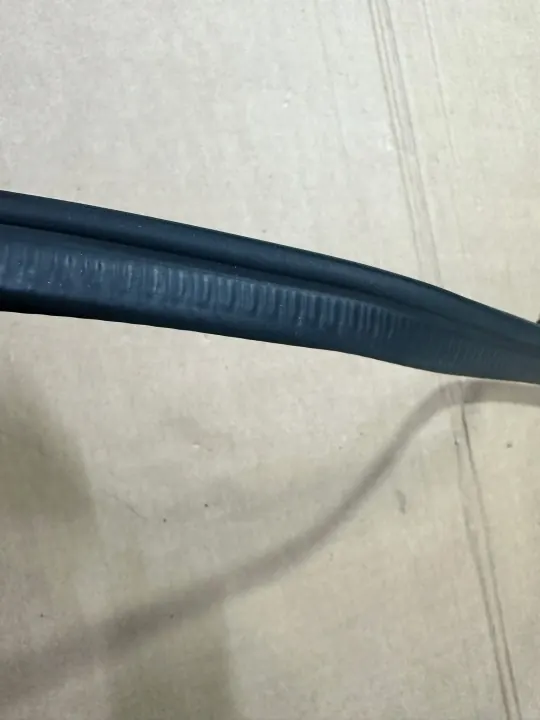 Motorkapdichting OEM A2308890098 voor Mercedes SL R230 image 5