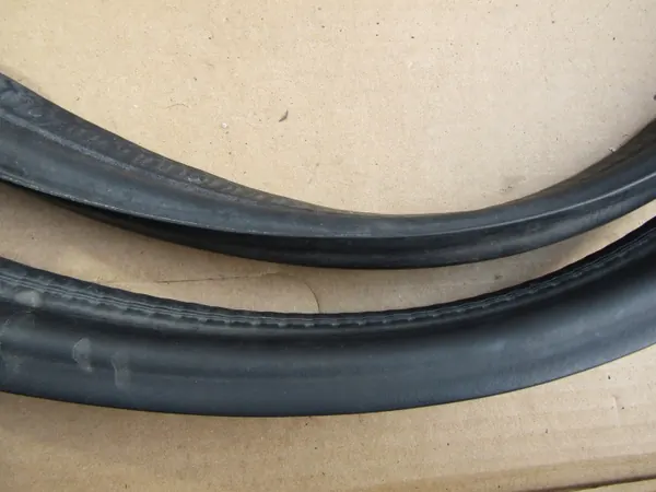 Mercedes W124 Tiiviste Sarja OEM - Käytetty image 5
