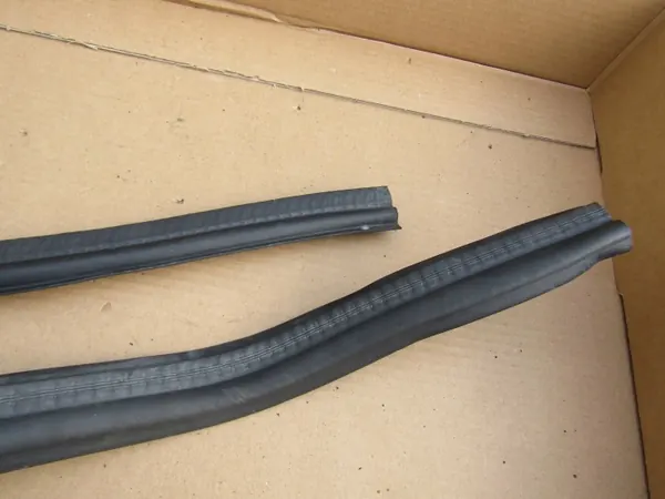 Mercedes W124 Tiiviste Sarja OEM - Käytetty image 6
