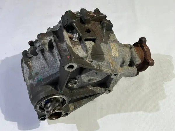 Front Differential Angle Gearbox Ford Explorer V 2016-2019 AT437261EG image 3
