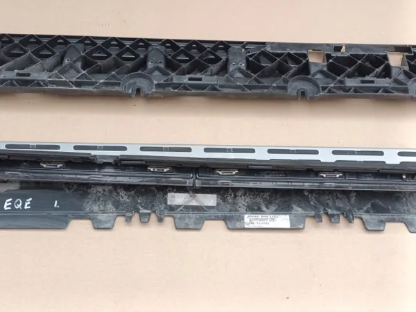 OEM A2946892300 Estribo esquerdo Mercedes EQE SUV image 8