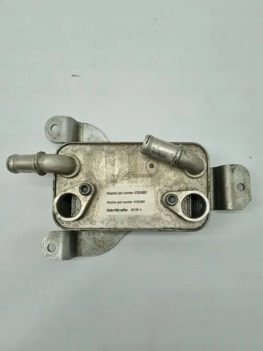 Getriebeölkühler Maserati Ghibli 2017 OEM 670034967 image 2
