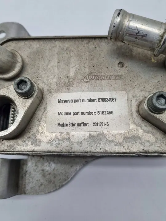 Getriebeölkühler Maserati Ghibli 2017 OEM 670034967 image 4
