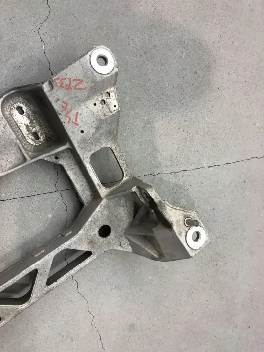 OEM 845163125 Berço traseiro para Chevrolet Corvette C6 image 4