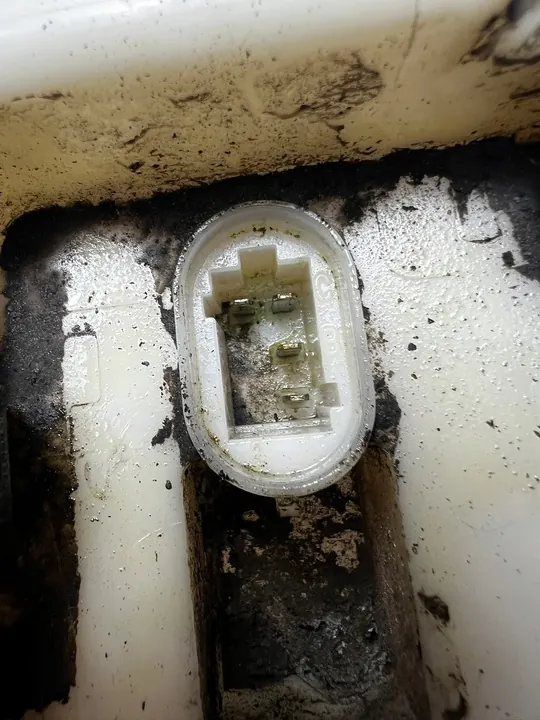 Brandstofpomp Renault Clio II OEM 7700416988 image 3