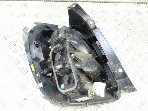 Lámpara trasera derecha Fiat 500X 51937411 image 2