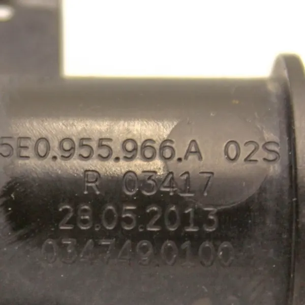 Headlight Washer Right Side Skoda Octavia Mk3 5E0955966A image 5