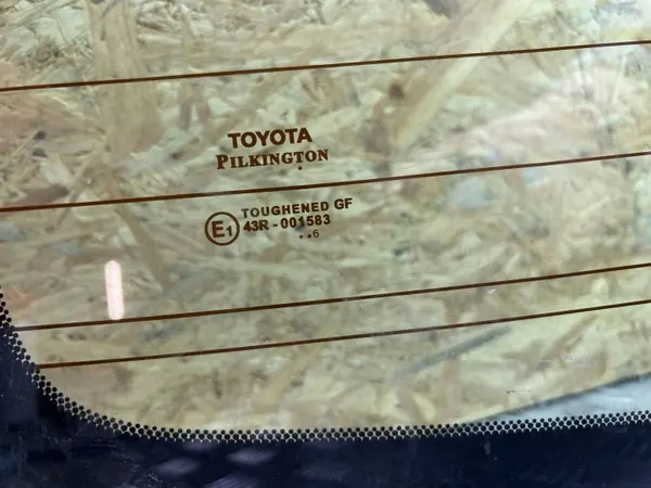 Cristal de portón trasero Toyota Avensis III T27 OEM 43R-001583 image 5