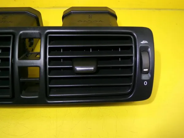 Rejilla de Ventilación Central Volvo C70 OEM DRC96170 image 3
