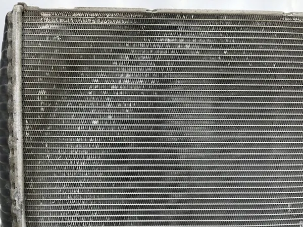 Porsche 911 Waterkoeler Rechts 2019 OEM 992121252 image 4