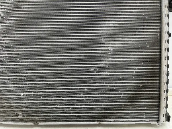 Porsche 911 Waterkoeler Rechts 2019 OEM 992121252 image 6