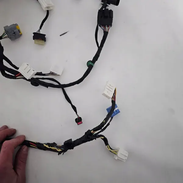 Harness da Porta Dianteira Direita Tesla X Plaid 2022 OEM 155257400C image 7