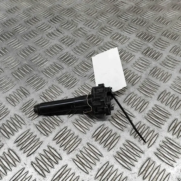 Toyota RAV 4 (XA40) 2015 Rechter Koplampreiniger OEM image 4