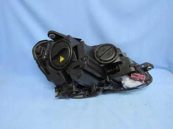 Linker Mercedes W204 Lift Bi-Xenon Koplamp ILS image 9