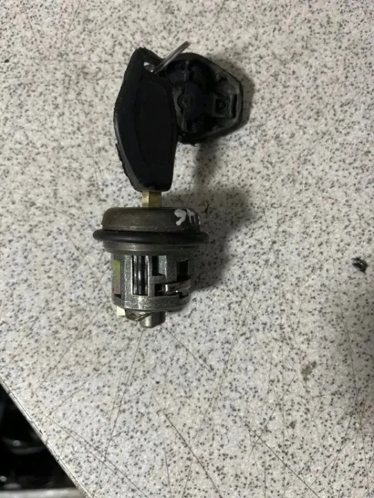 Gebruikte BMW sleutel OEM 1094686 voor 3 Touring image 3