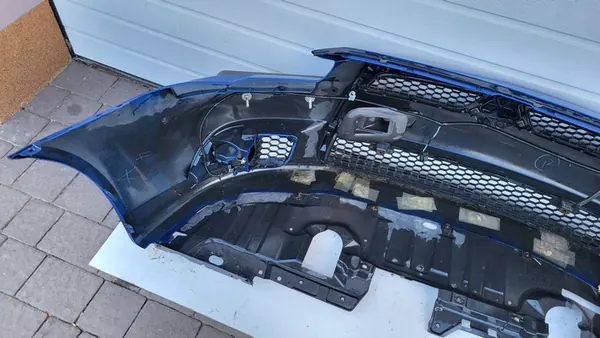 Pare-chocs avant Mitsubishi Lancer IX X 2007-2016 image 6