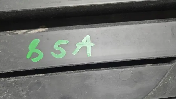 Griglia di ventilazione Volkswagen OE 2K5853665E, paraurti image 8