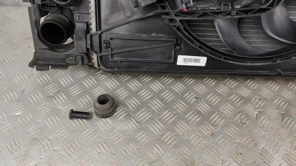 Kylarsats med fläkt VOLVO V60 2013-2018 1.6 T3 T4 image 4