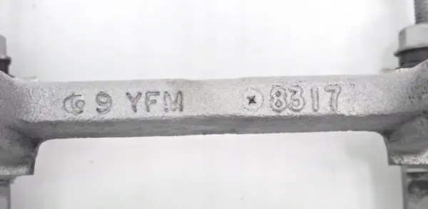 Support étrier frein droit arrière OEM 80A615426A image 8