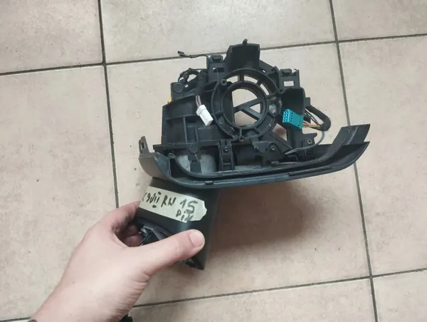 OEM VOLVO XC90 II spiegelbeugel met camera rechts 15-pins image 2
