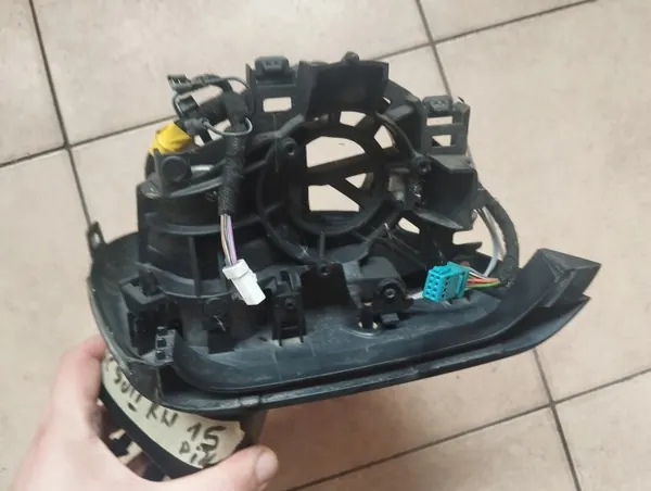 OEM VOLVO XC90 II spiegelbeugel met camera rechts 15-pins image 3
