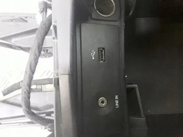 Accoudoir OEM DS73FO43B04 pour Ford Mondeo V Berline image 3