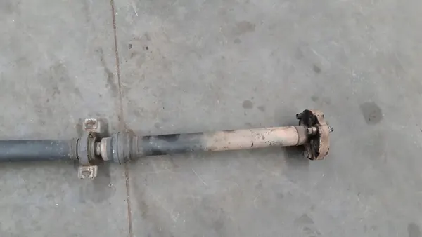 Drivaxel Mercedes Vito W639 LIFT LONG 2.2 CDI A6394103516 image 4