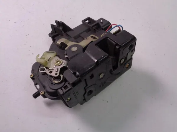 Vänster framdörrslås Porsche 911 996 image 2