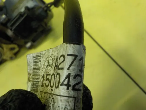 Brandstofpomp MERCEDES W204 1.8 CGI A2711500420 image 3