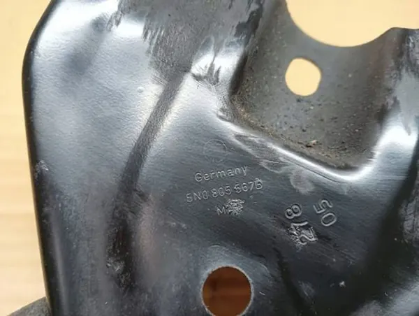 VW Tiguan 5N Huvenlås Stöd 2007-2016 5N0805567B image 4