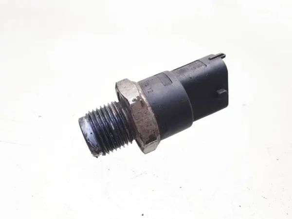 Capteur de pression carburant OEM 0281002612 Volvo XC90 image 2