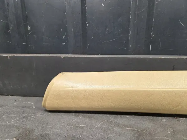 OEM Oslona slupka prawa Mercedes w123 Rechter pilaarkap image 5