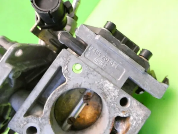 Monowtrysk AUDI 80 B4 2.0 8V 050133015M image 10