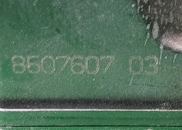 BMW E90 F30 F32 F10 F15 F01 N57 Cylinder Head Cover image 6