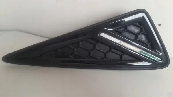 OEM 4M1821653A Voor linker spatbordrooster - Lamborghini image 2