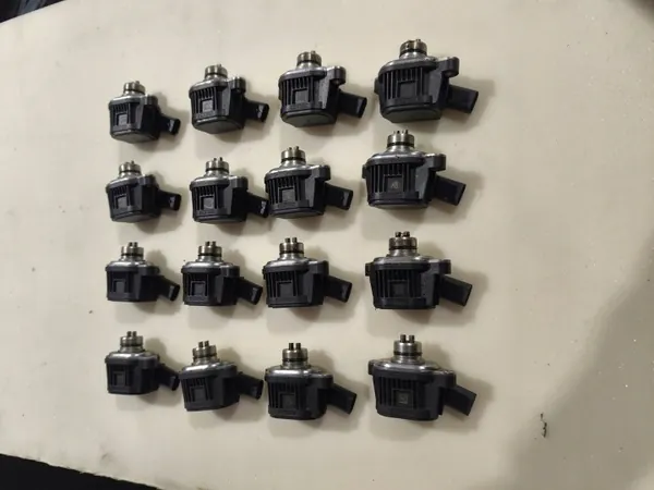Válvula de vacío OEM 059906048G para 4.0 TDI image 2