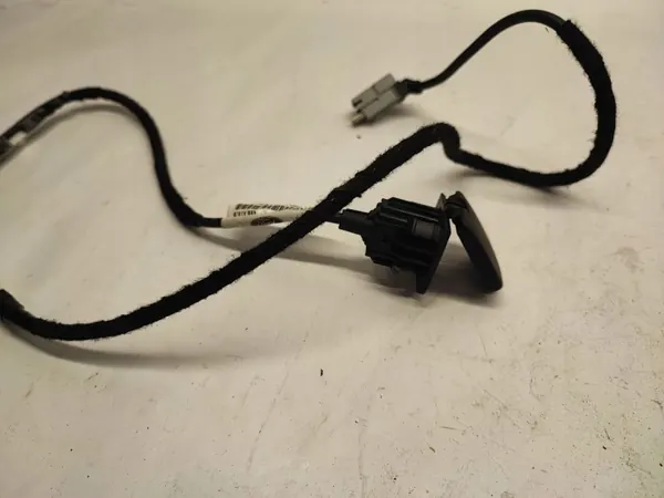 Prise USB Ford Explorer VI OEM GB5T14D202RA 2019 image 3